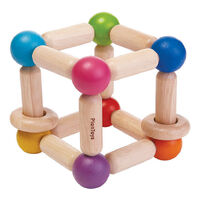 PlanToys - Square Clutching Toy